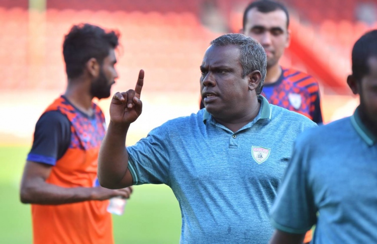 މޯހަން ކޯޗިންގައި އެންމެ އުހަށް؛ ހިތްވަރަށް ސާބަސް