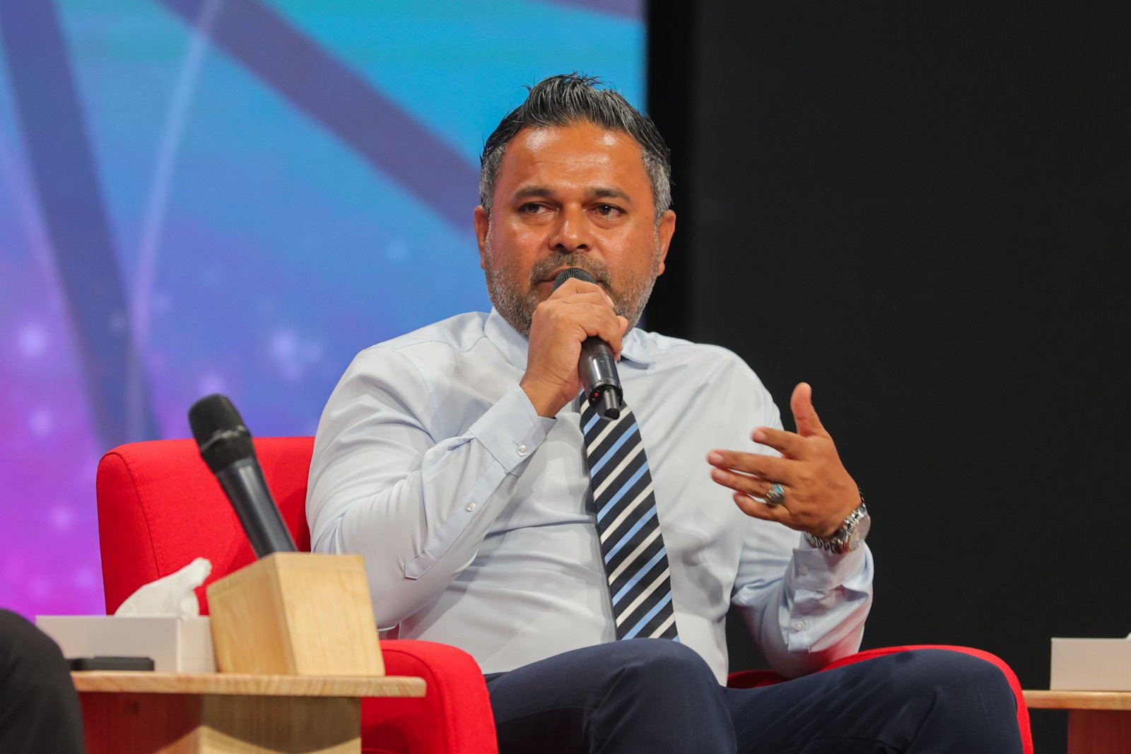 ސްޕޯޓްސް ފިޝިންގ ހާބަރުގެ މަސައްކަތް މާލަސްތަކެއްނުވެ ނިމޭނެ: ޝިޔާމް