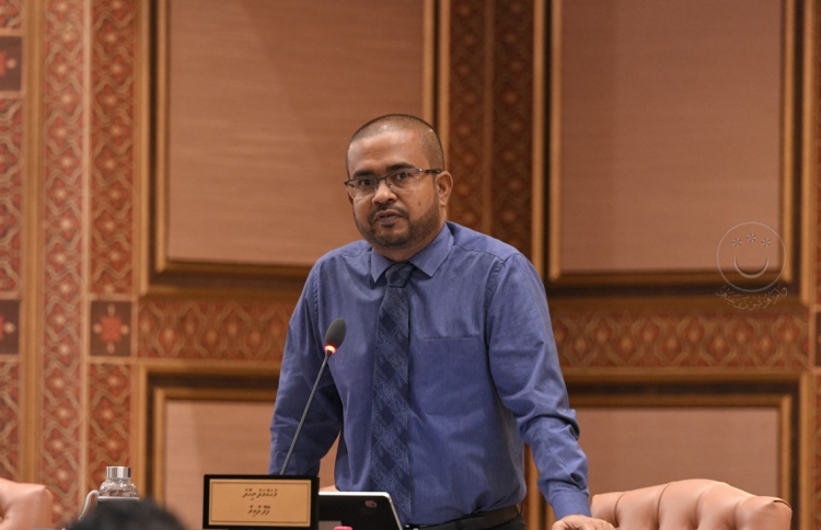 މިހާރުވެސް ރެސިޑެންޓް ވިސާ ދޫކުރޭ؛ ގޯސްވީ ރައީސް ނަޝީދު ވިދާޅުވީމަ - ނިހާދު