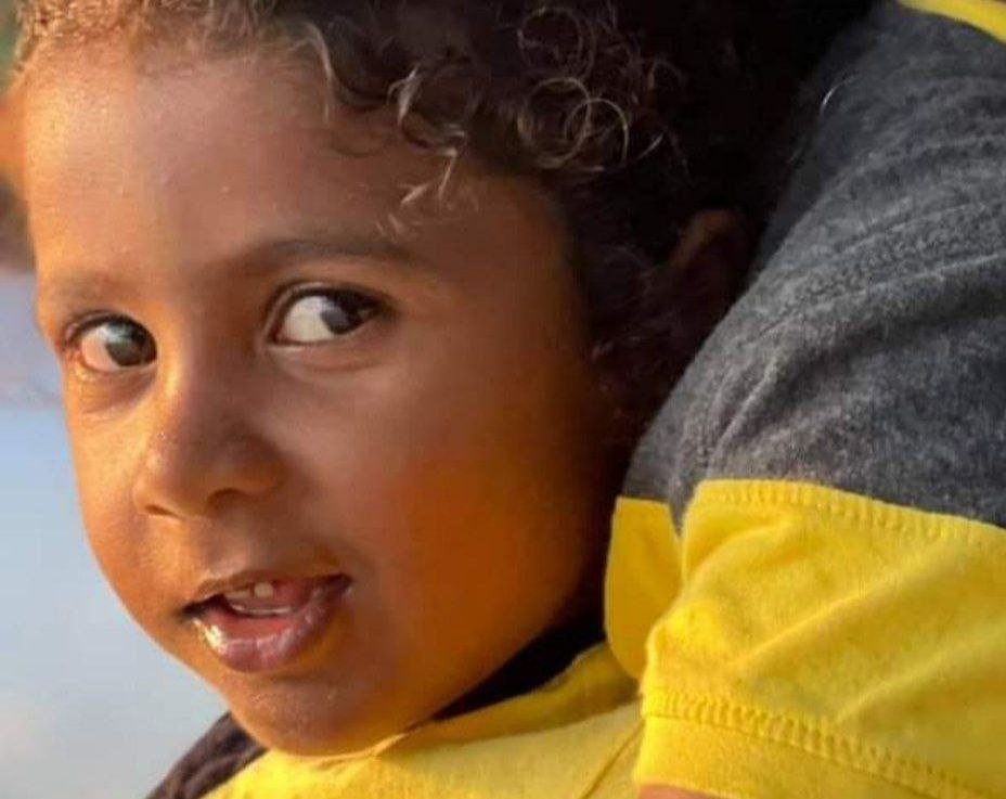 ކަނޑަށް ގެއްލުނު ތުއްތު ޖޫޔަލް ފެނޭތޯ ކުރާ ހެއުދުޢާގެ މެސެޖުތަކުން މީސްމީޑިއާ ފުރާލައިފި!