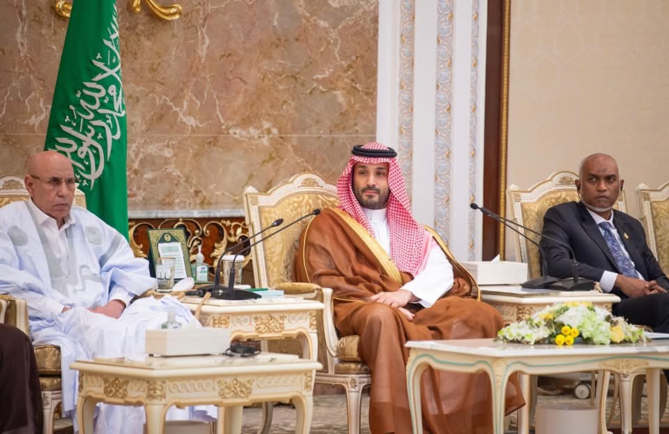 ސައޫދީ ވަލީއަހުދު ދެއްވި ފަރިއްކޮޅުގައި އެންމެ އަރިހުގައި ރައީސް މުއިއްޒު