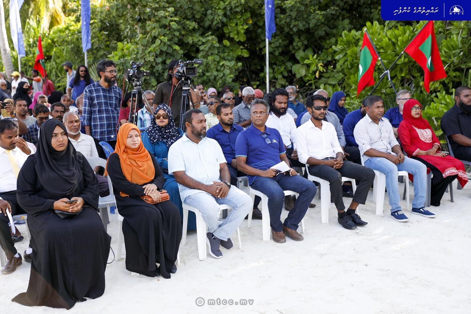 މަޑަވެލި ހޯޑެއްދޫ ކޯޒްވޭއަކުން ގުޅާލުމުގެ އަމަލީ މަސައްކަތް ފަށައިފި