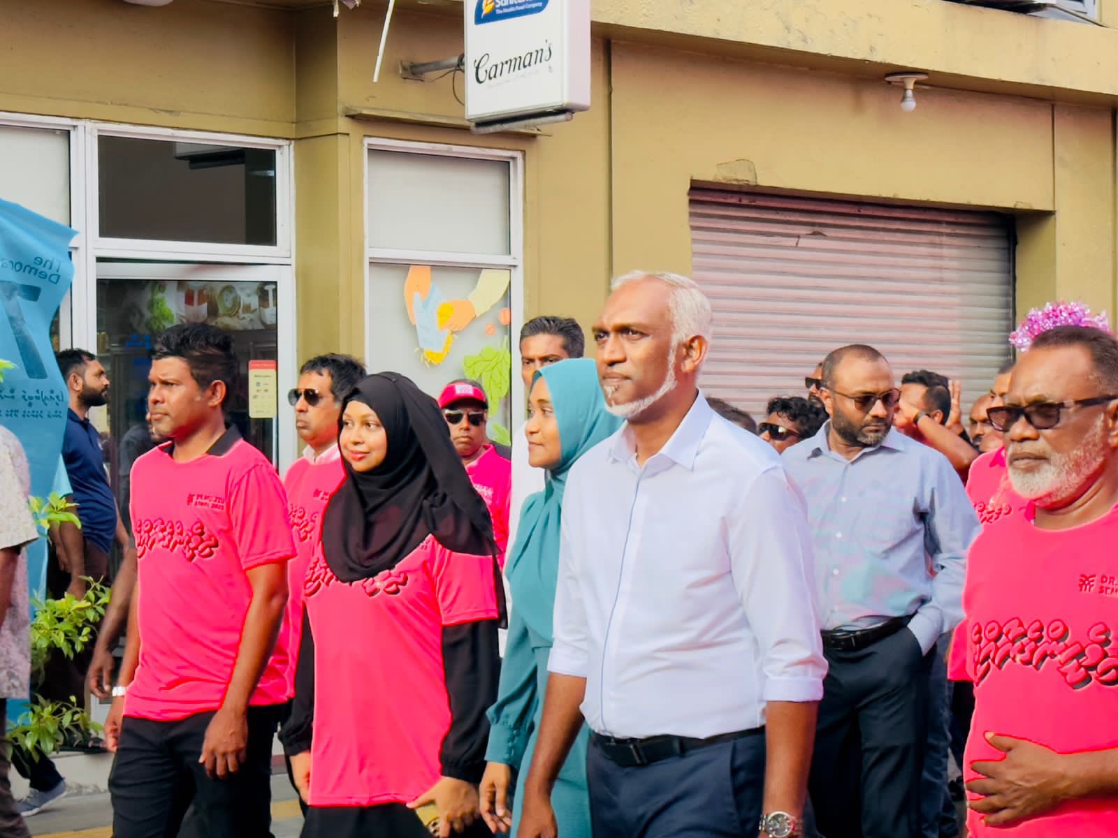 އިންތިހާބު ކާމިޔާބުކުރުމަށް އިދިކޮޅު ކޯލިޝަނާއި ގުޅުމަށް ޑރ. މުޢިއްޒު ދައުވަތު ދެއްވައިފި