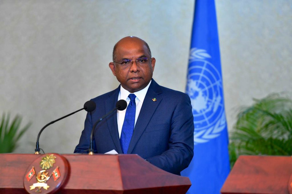 އދ. މައިމަރުކަޒުގައި މާދަމާ އިމާމުވެ ހުކުރު ކުރައްވާނީ އަބުދުﷲ ޝާހިދު