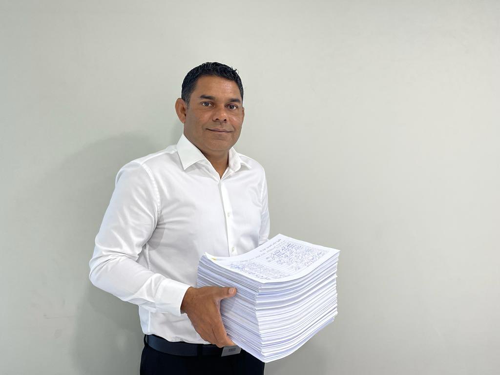 ރައީސް ސާލިހު ޕްރައިމަރީއަށް ފޯމް ހުށަހެޅުއްވީ 20 ހާސް ސޮޔާއެކު