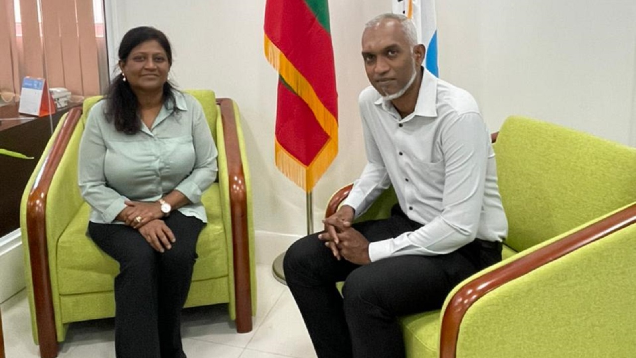 މާލޭގެ އިންތިޚާބީ މޭޔަރު ޑރ. މުއިއްޒު، މޭޔަރު ޝިފާއާ ބައްދަލުކުރަށްވައިފި