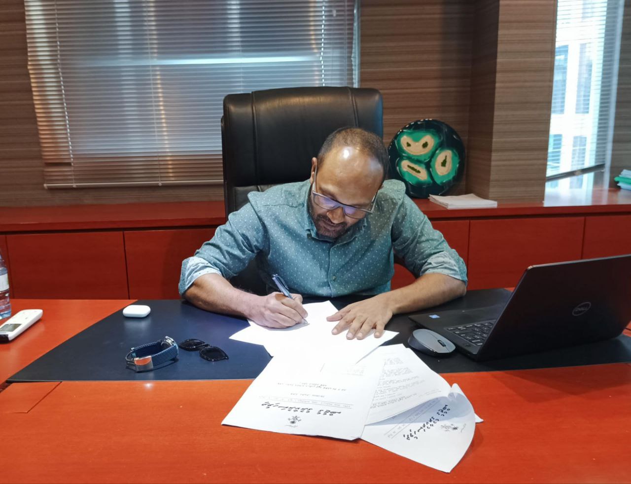 ޖަމީލު ނައިބު ރައީސަށް: އަޅުގަނޑުގެ ކުށަކީ ރައީސް ޔާމީންގެ ދިފާއުގައި ވާހަކަދެއްކުންތޯ؟